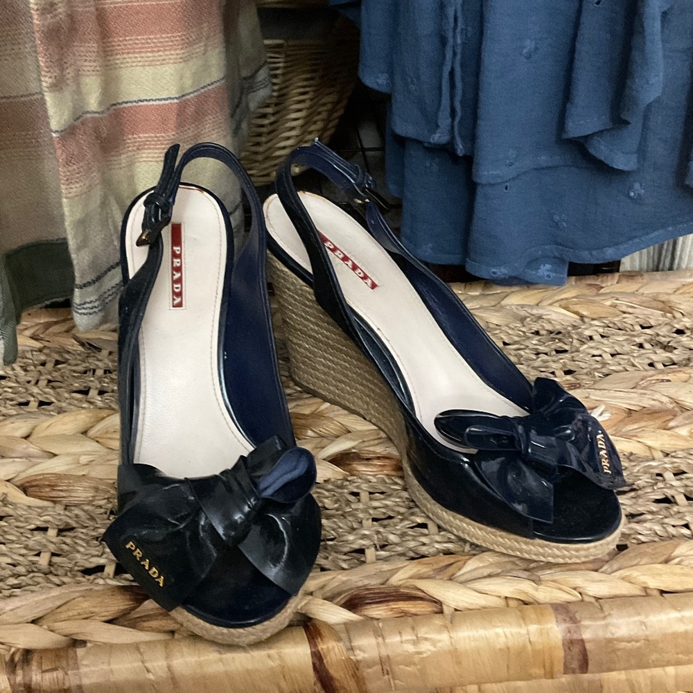 GUC Prada Patent Peep Toe Espadrille Sandals
